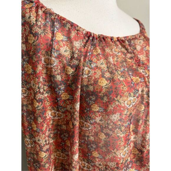 Willow and Root Sheer Floral Adjustable Crop Top Medium - Picture 6 of 8